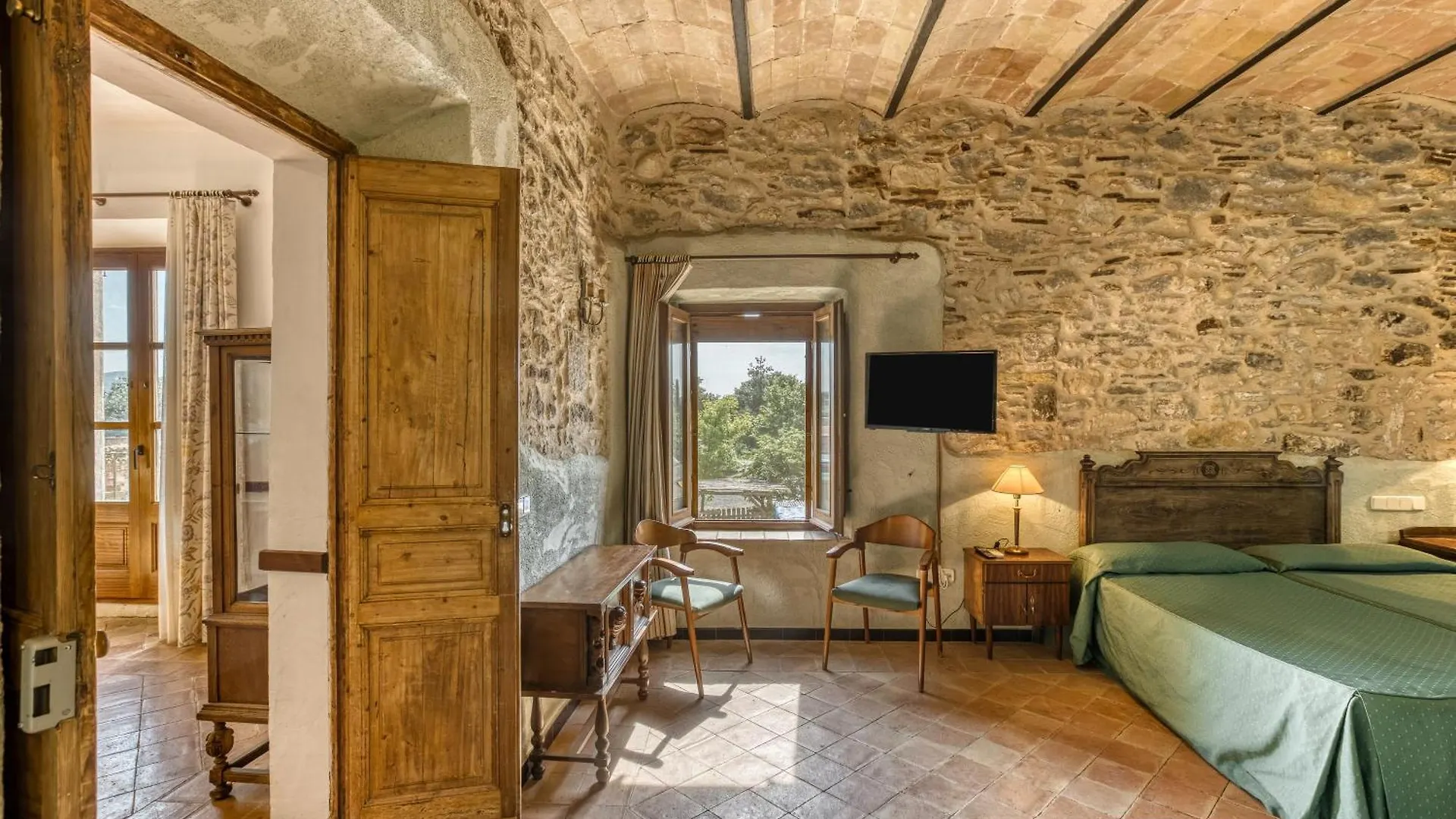 Can Casadella Serra de Daro